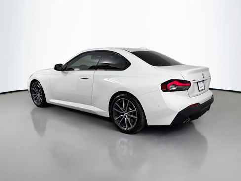 Used 2025 BMW 230i xDrive Coupe w/ Premium Package image 8