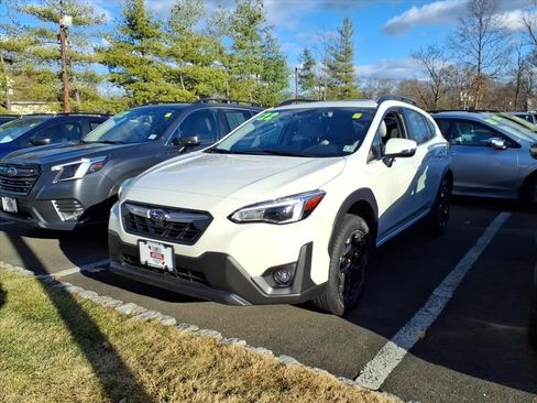 Certified 2022 Subaru Crosstrek 2.5i Limited w/ Moonroof Package 2 image 3