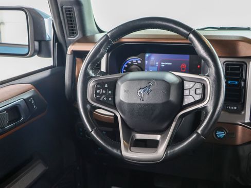 Used 2021 Ford Bronco Outer Banks AWD/4WD image 13