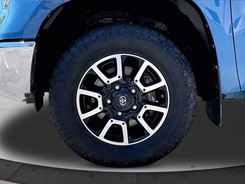 Used 2019 Toyota Tundra SR5 w/ TRD Off Road Package AWD/4WD image 30