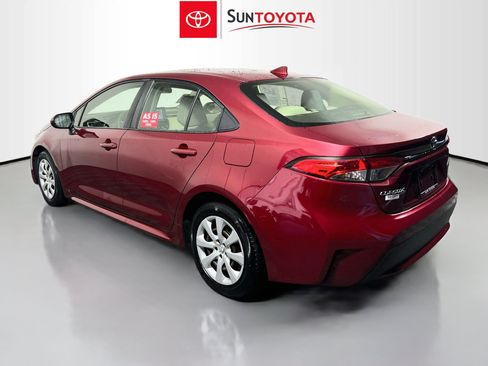 Used 2022 Toyota Corolla LE FWD image 6