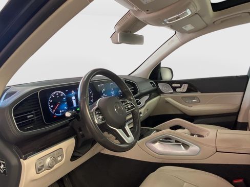 Used 2020 Mercedes-Benz GLS 450 4MATIC image 24