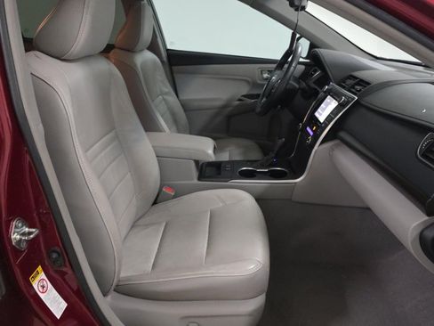 Used 2017 Toyota Camry XLE w/ Advanced Technology Package FWD image 7