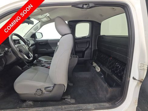Used 2021 Toyota Tacoma SR AWD/4WD image 5