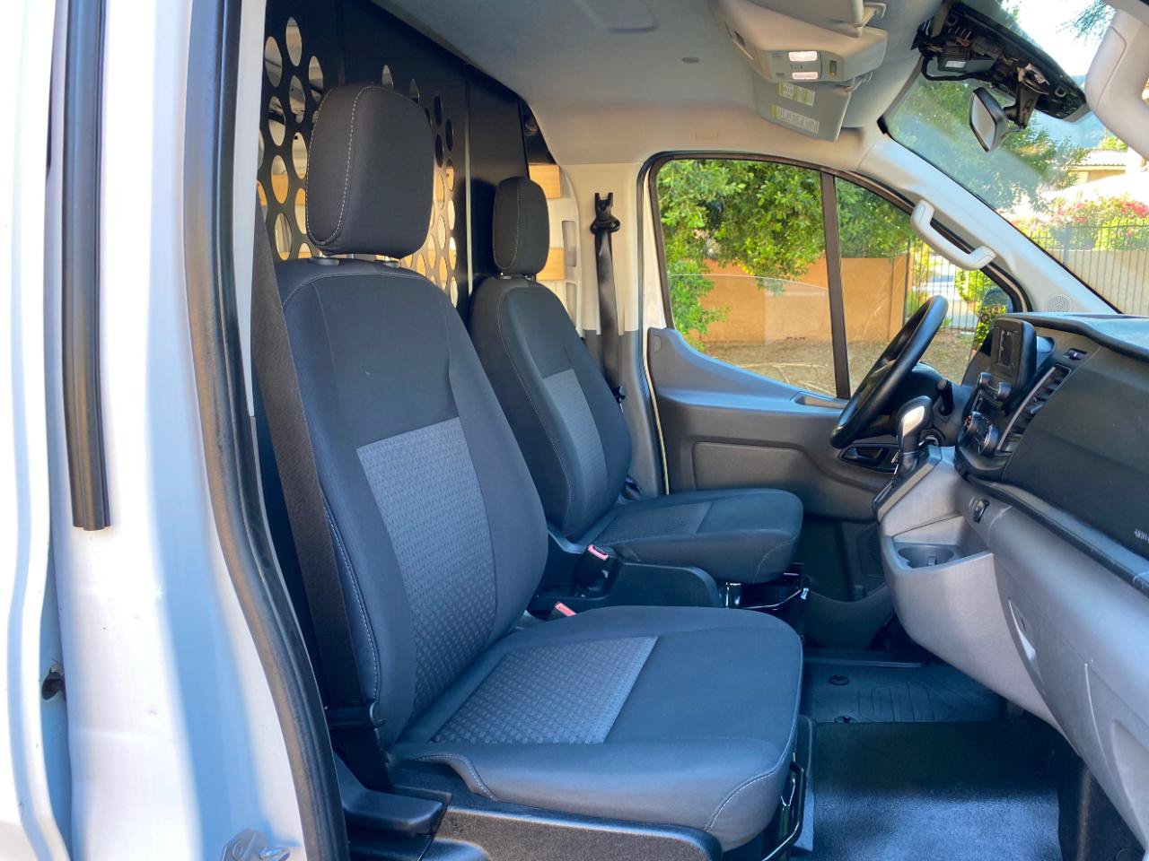 Used 2025 Ford Transit 250 Low Roof w/ Exterior Upgrade Package RWD image 34