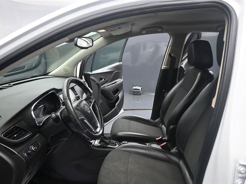 Used 2018 Buick Encore Preferred AWD/4WD image 12