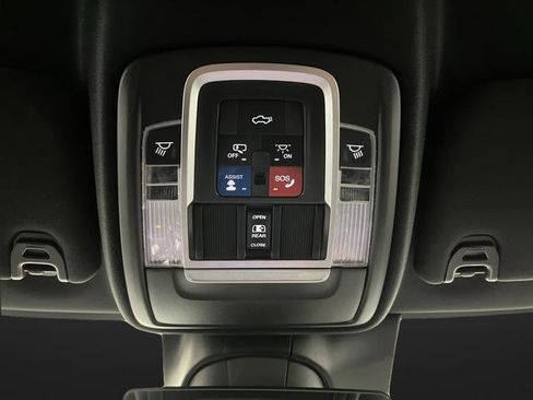 Used 2019 RAM 2500 Laramie image 27