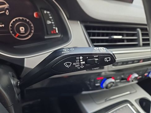 Used 2019 Audi Q7 2.0T Premium Plus w/ Premium Plus Package AWD/4WD image 19