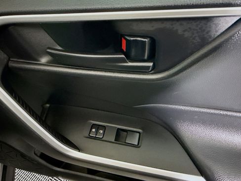 Used 2024 Toyota RAV4 LE image 29