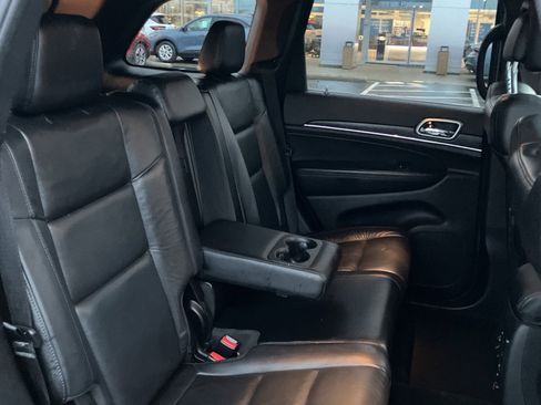 Used 2018 Jeep Grand Cherokee Limited image 37