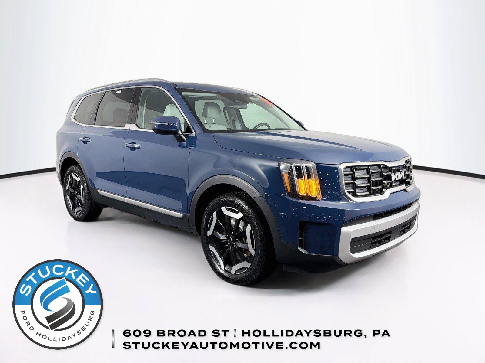 Used 2024 Kia Telluride S w/ S Sunroof Package AWD/4WD image 1