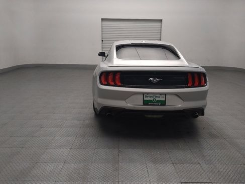 Used 2019 Ford Mustang Premium RWD image 6