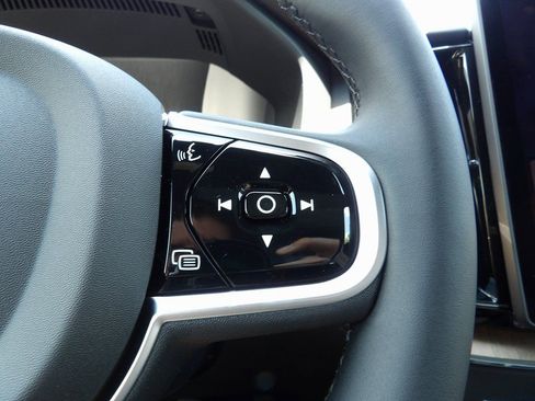 New 2026 Volvo XC60 B5 Plus w/ Protection Package Premier image 15