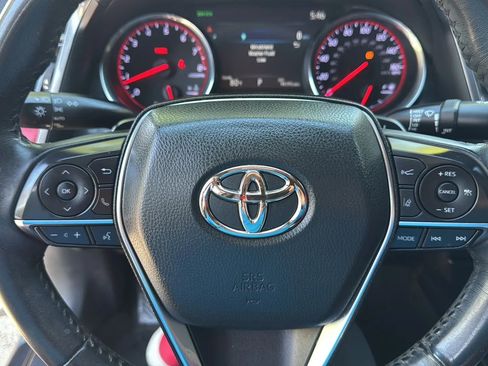 Used 2020 Toyota Camry XSE w/ Navigation Package image 15