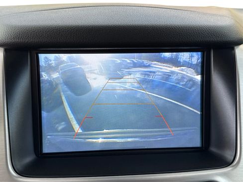 Used 2018 GMC Yukon SLT w/ HD Trailering Package image 28