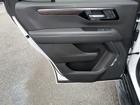 Certified 2025 Chevrolet Tahoe LT image 22