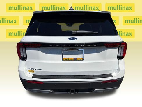 New 2026 Ford Explorer Active image 14