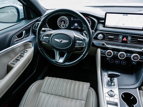 Used 2022 Genesis G70 3.3T image 14