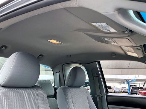 Used 2012 Toyota Tacoma PreRunner image 14