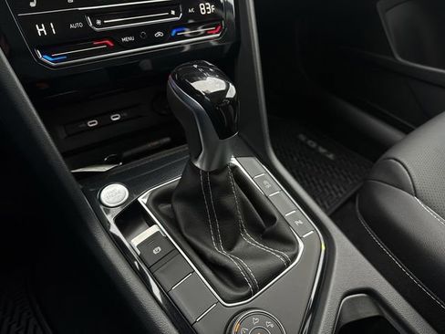 New 2026 Volkswagen Taos SEL AWD/4WD image 16