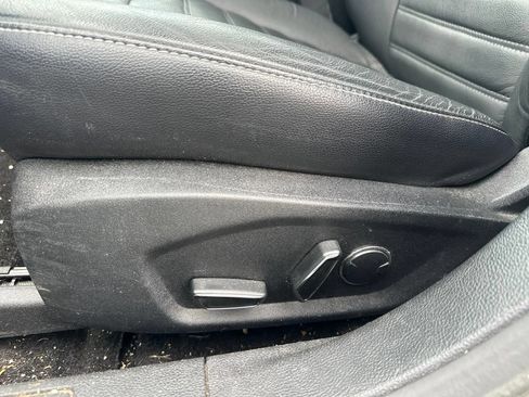 Used 2018 Ford Fusion SE w/ Equipment Group 602A FWD image 17