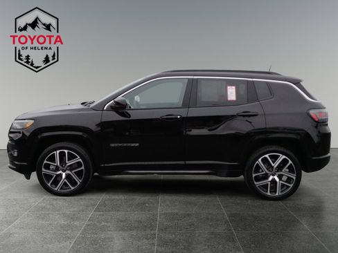 Used 2025 Jeep Compass Limited w/ Elite Group image 2