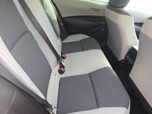 Used 2024 Toyota Corolla LE image 9