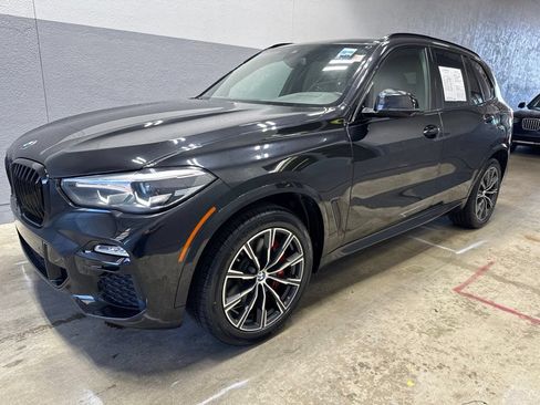 Used 2021 BMW X5 xDrive40i w/ M Sport Package AWD/4WD image 6