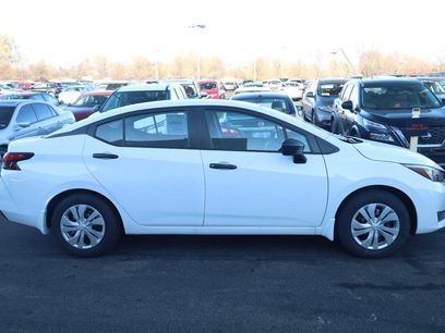 New 2025 Nissan Versa S w/ Trunk Package
