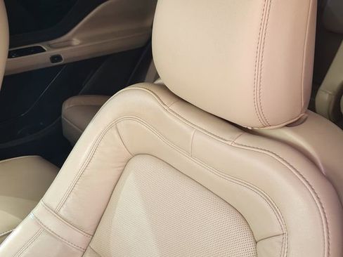 Used 2023 Lincoln Aviator Reserve w/ Equipment Group 201A image 17