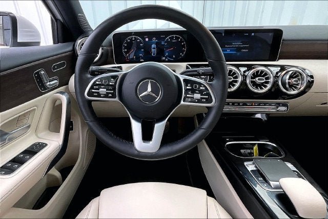 Used 2019 Mercedes-Benz A 220 4MATIC image 5