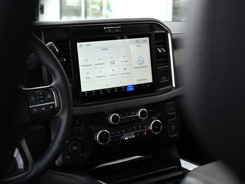 Used 2026 Ford F250 Platinum image 29