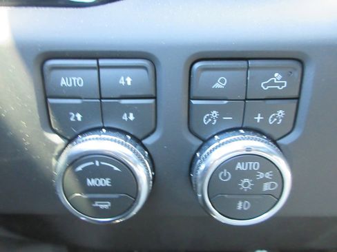 New 2026 GMC Sierra 2500 AT4X AWD/4WD image 17