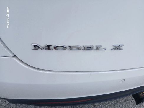 Used 2016 Tesla Model X 75D image 14