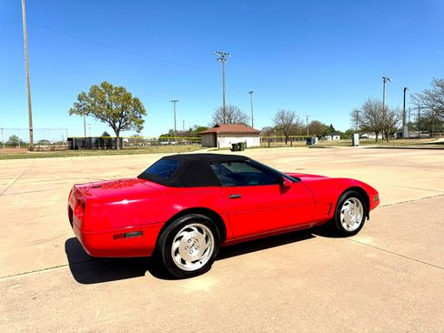 Used 1995 Chevrolet Corvette Convertible image 39