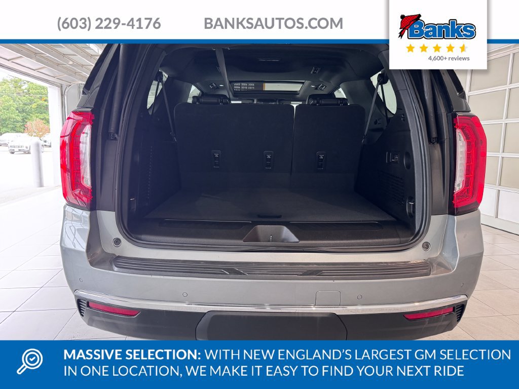 Certified 2023 GMC Yukon XL SLT w/ SLT Luxury Package AWD/4WD image 8