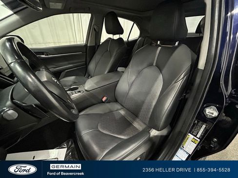 Used 2021 Toyota Camry XSE image 15