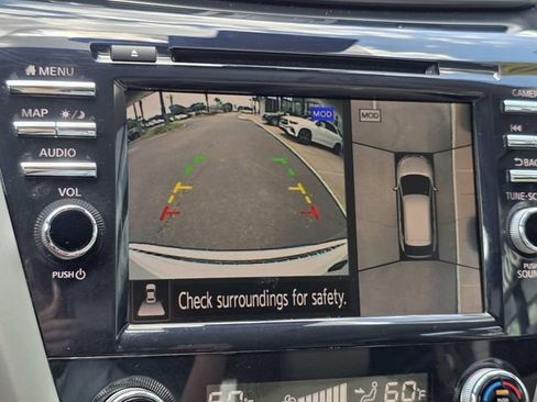 Used 2019 Nissan Murano SL w/ SL Technology Package FWD image 21