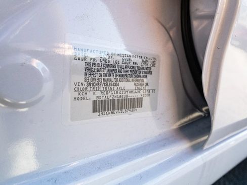 Used 2025 Nissan Versa SV w/ Trunk Package FWD image 41