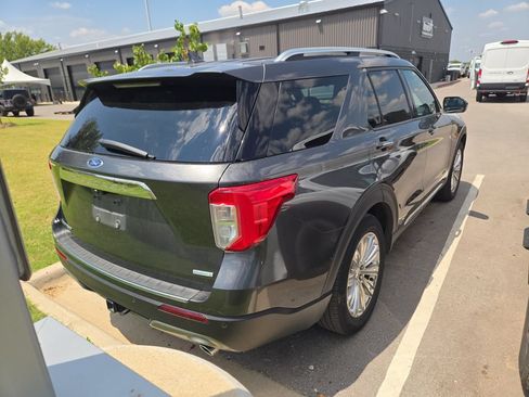 Used 2020 Ford Explorer Limited w/ Class III Trailer Tow Package RWD image 3