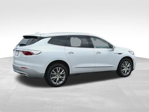 Used 2023 Buick Enclave Essence w/ Experience Buick Package AWD/4WD image 9