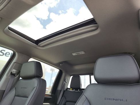New 2026 GMC Sierra 2500 Denali w/ Denali Reserve Package AWD/4WD image 24