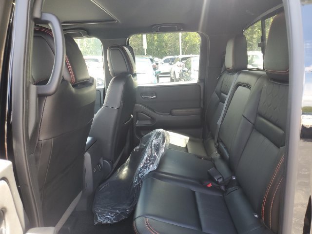 Certified 2024 Nissan Frontier PRO-4X w/ Pro Premium Package AWD/4WD image 9