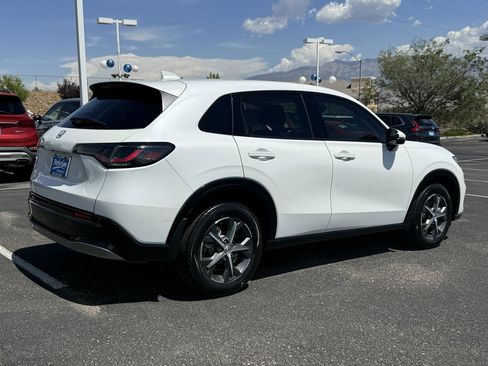 Certified 2024 Honda HR-V EX-L image 5