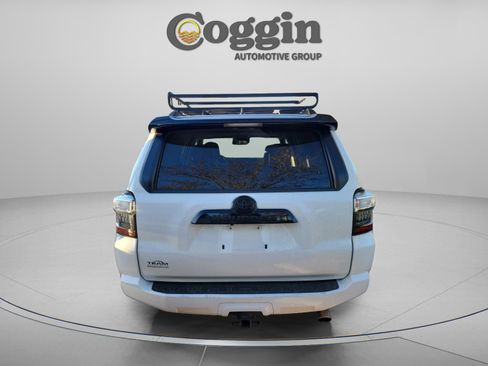 Used 2021 Toyota 4Runner Venture image 4