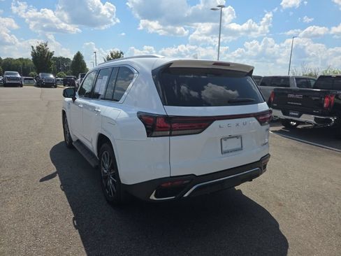 Used 2024 Lexus LX 600 F Sport AWD/4WD image 7