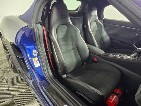 Used 2025 Porsche 718 Boxster GTS image 18