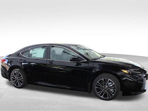 New 2026 Toyota Camry XLE FWD image 16