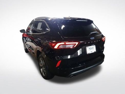 Used 2024 Ford Escape ST-Line w/ Tech Pack #1 AWD/4WD image 5