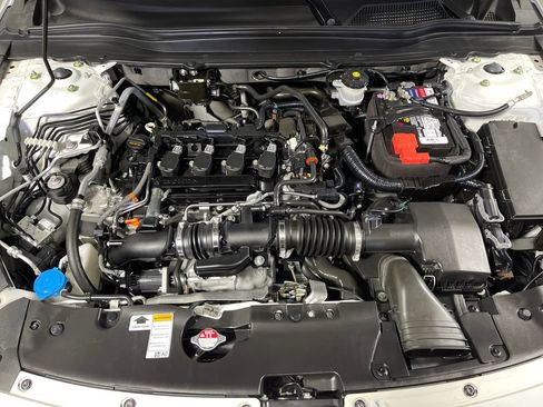 Used 2022 Honda Accord Sport Special Edition image 9